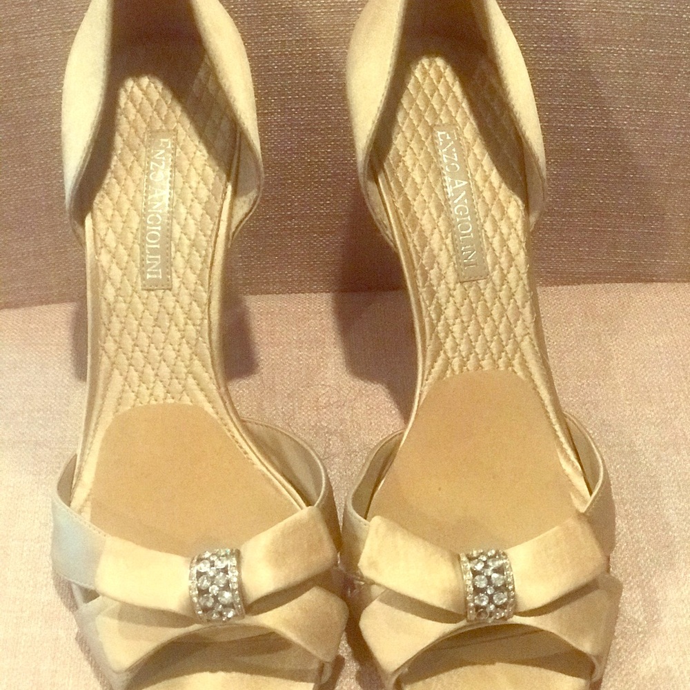 Dress satin slip on sandals cream w/rhinestone